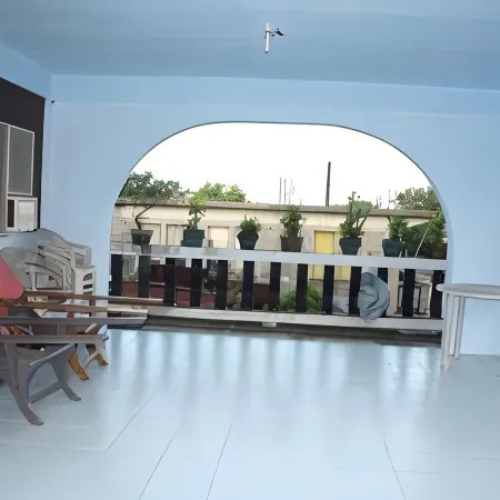 Troy Lodge Отели в г. Баско