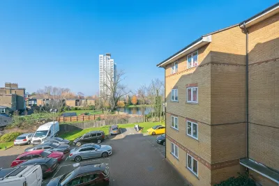 2-BR London Oasis in Woolwich 엘섬 궁전 주변 호텔