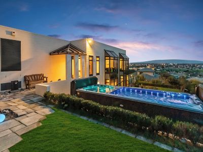 Beauty with Panoramic Views of Mount Pirongia