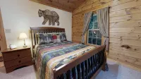 Mountain View -  Hot Tub - Mountain View Sleeps 6 -  Dog / Pet Friendly -