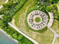 Lake Breeze Apartment, EV Charging & Free Parking Hotels in Ajax