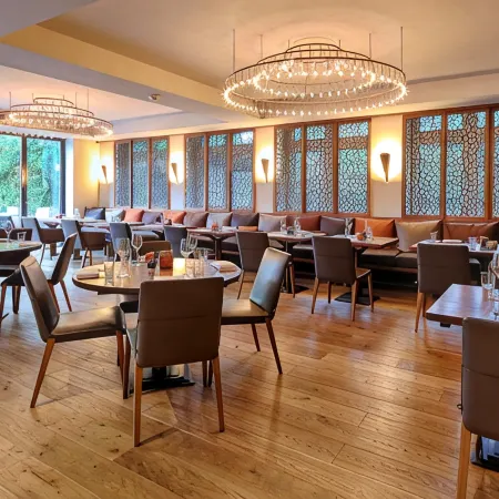 Boutique Hotel Poppenbütteler Hof Отели рядом с достопримечательностью «Станция метро "Букхорн"»