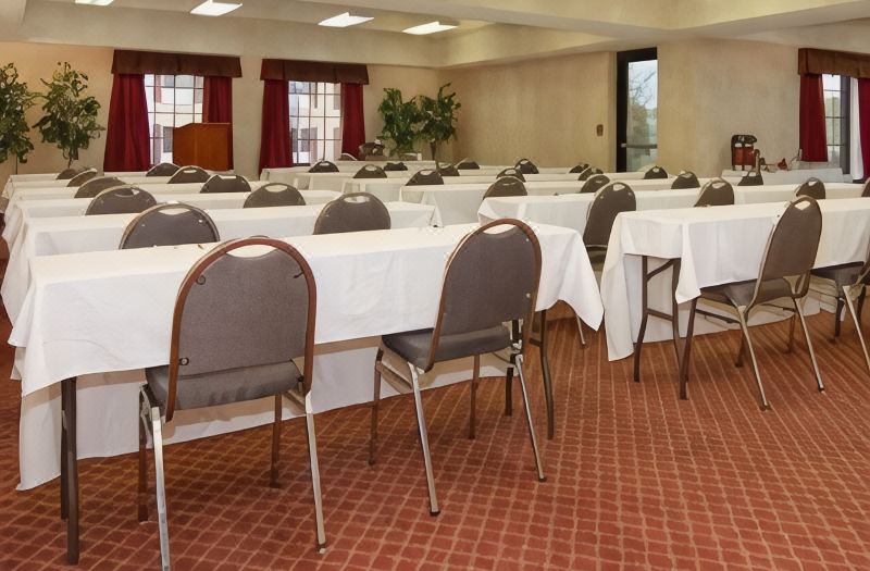 Comfort Suites photo 4