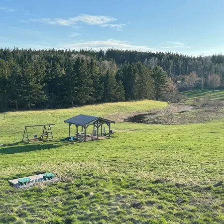 Relaxing 2Br Unit Near Hiking & Scenic Drives Sleeps 5 |Great Cabot Unit 17
