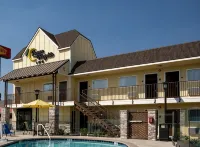 Lemon Heights Inn - Swimmingpools