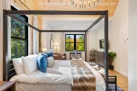 Maine Woods Getaway! Minutes to Bethel, Trails, Golfing!