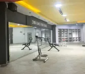 Yining Yili Huacheng Grand Hotel (Kazanqi Scenic Area) - palestra