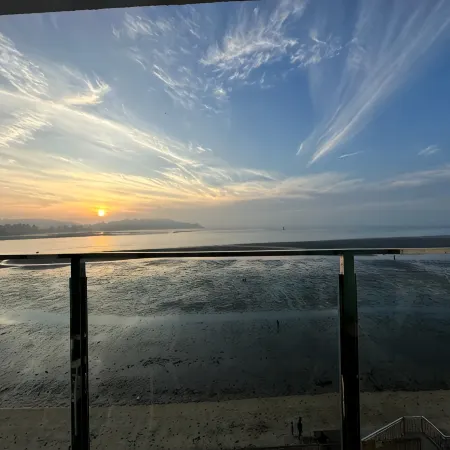 KUANTAN IMPERIUM SEAVIEW BY AVANZEE