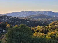 Domaine de la Cascade Parfumée Hotels in Grasse