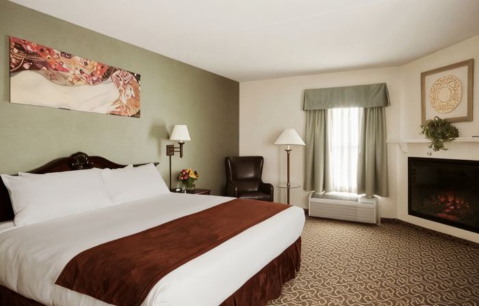 D. Hotel Suites & Spa