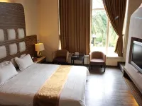 River-Forest Leisure Farm Hotels near Spring Onion Museum