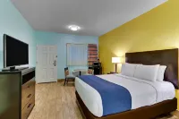 The Island Hotel Near Beach Port Aransas