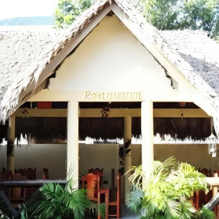 Palm Grove Saud Holiday Complex Hotel