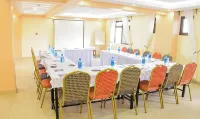 Kiandani Hotel