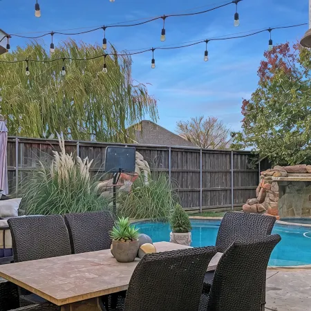 Large 4 Bed/3 Bath House Near All, The Colony - Frisco, Pool, Hot Tub Sleep 1-12