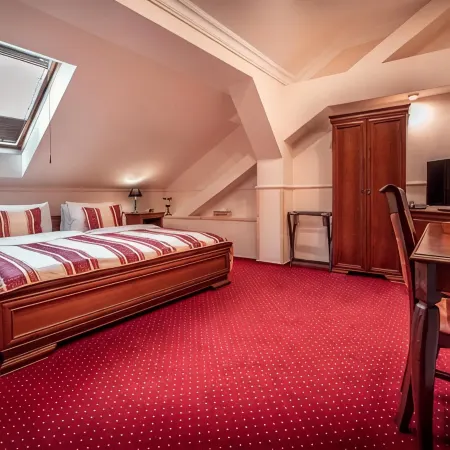 Hotel Capital with Private Wellness