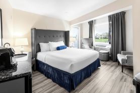 Aqua Blue Hotel