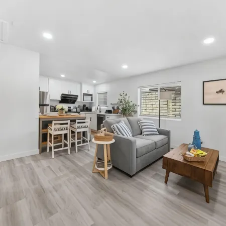 Chic & Fresh 2BSuite in Glendora