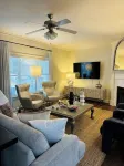 Game Day Luxury; 1 mi to UM; 5 Mins to sq; Spacious; Large Porch + Outdoor TV;