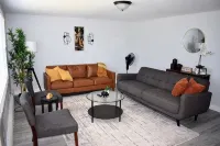Gorgeous 3-bedroom apartment in New Britain with WiFi, AC - Apartments