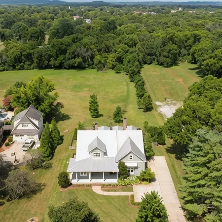 The Parkview: 4,120 SF Luxe - 3-min to DT Franklin