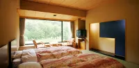 Sounkyo Kankou Hotel - parking