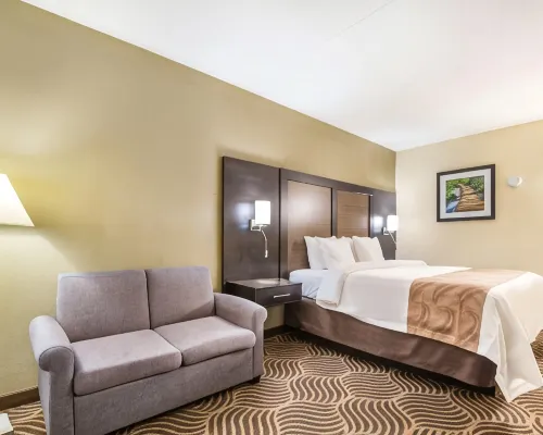 Quality Inn & Suites Florence - Cincinnati South Hotels in Florence