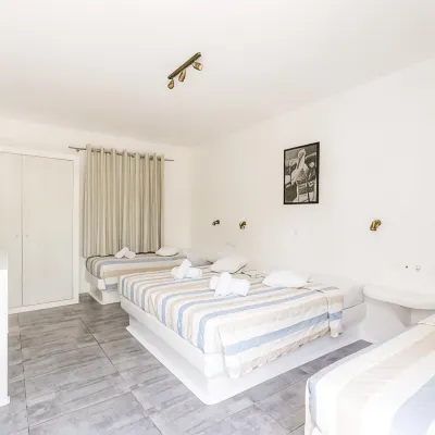 Paradise Beach Resort Отели рядом с достопримечательностью «Пляж Парага»