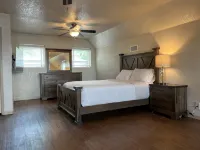 Lakefront Oasis with Private Boat Dock on Lake Palestine - 4 stjerner
