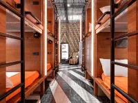 GettSleep Sheremetyevo Airport - Terminal B (common area) - Bintang 2