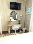 Adorable 1 Bd Cottage for a Fun Couple's Getaway, Central Location, Dog Friendly