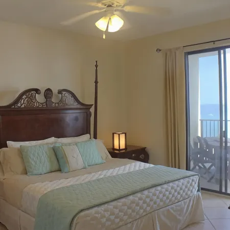 Reduced Rates! Premium Beach Front Condo with Spectacular Views!