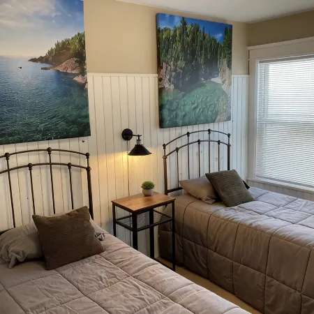 Superior Views, Harbor Views, Scenic Skyline Parkway, Remodeled, Charming