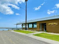 Pet-Friendly Accommodations Near Water and Restaurants. - 3성급