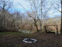 Cozy River front cabin w/Private natural spring. Pet Friendly! Hotels in Powell County