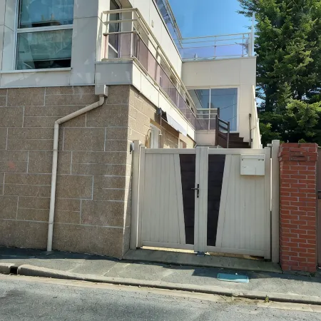 Apart Rdc 2-3-4 People 50m2 Ground Floor+Closed Courtyard of 30m2 100m the Beach