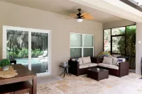 New, charming 3-bedroom home with pool - 3성급