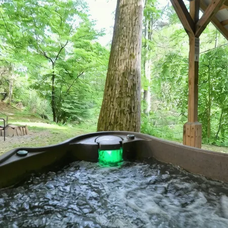 Hot Tub, Nature Lover's Digital Disconnect! 10mins to NOC & Tsali (dog friendly)