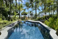 Beachfront Luxury Villa with Private Pool - Villaer