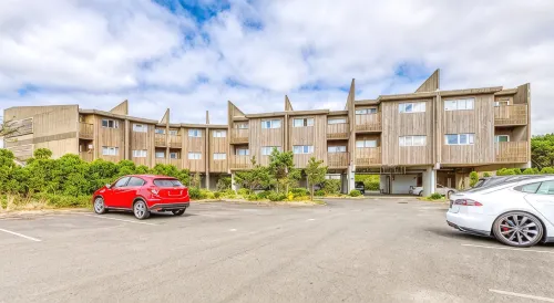 Serenity by the Sea 2 BR, 2 Bath condo, 3 bed, WiFi, pets Rockaway Beach, OR - 4-Star