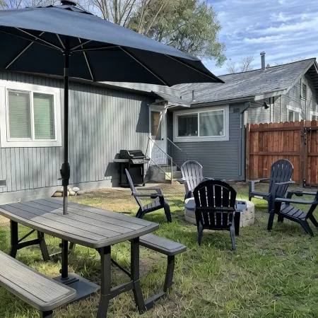 Newly renovated home walkable to Downtown/Restaurants/Park