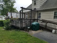 Cape Cod home in great location! Walk to downtown