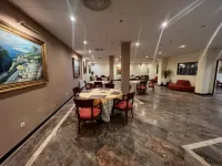 Hotel Plaza Mayor - breakfast