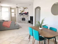 Modern Fox #2 - Bungalows