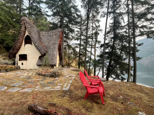 Malahat Fairyland Cottage