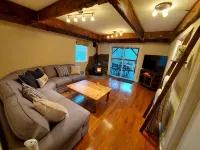 Mountain Retreat Masthope-Ski-Boat-Swim. Walk to ski slopes-pools - Pet Friendly