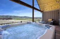 Upscale, spacious Granby home w/ stunning mountain views, hot tub from deck! - Mountain view
