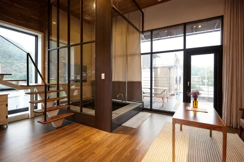 Cheongju Okhwayongso Scenic Pension & Jade Nine - 4-Star