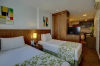Nobile Suites Monumental - Pools