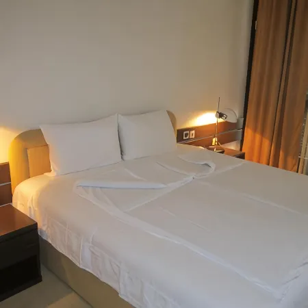 Hotel Pela Отели в г. Охрид